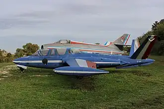 Fouga Magister de la PAF conservé au musée du Château de Savigny-lès-Beaune.