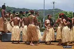 Danse en jupes de paille, 2005.