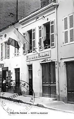 Foyer du soldat, 23 rue Frédéric-Bastiat. Inauguré par le maire, Ernest Daraignez le 12 octobre 1913 sous les auspices de la section Montoise de la lutte antialcoolique, il permettait aux militaires de se détendre les jours de permissions et d'écrire à leurs proches.