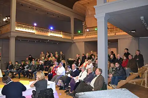 La salle en décembre 2012 lors de l'installation du Conseil Communal.