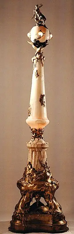 Colonne lumineuse La Nature, exécutée par la maison Mottheau et présentée à l'Exposition universelle de 1900.