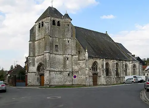L'église Saint-Hilaire.