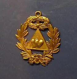 Bijou de la Vraie fraternité.