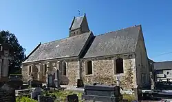 L'église Saint-Pierre. Vue sud-est.
