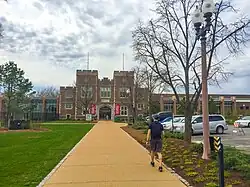 Le Francis Gymnasium en 2018.