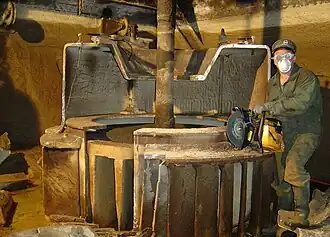 Découpage d'une ancienne turbine Francis, datant de 1918.