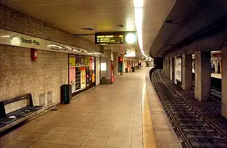 Image illustrative de l’article Willy-Brandt-Platz (métro léger de Francfort)