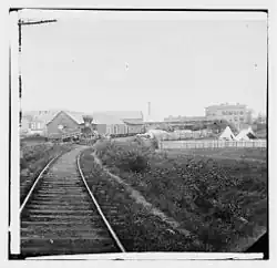 Un train de marchandises sur l'Orange and Alexandria Railroad à Culpeper en Virginie, mi-1862.