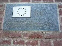 Plaque concernant la rénovation.