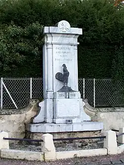 Le monument aux morts de Frontenac (oct.&nbsp;2012).