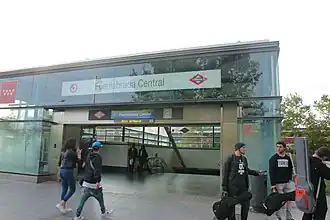 Édicule d'accès de la station au niveau de l'allée de la Gare.
