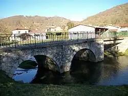 Pont sur l'Arize près de la mairie.
