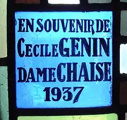 Donatrice du vitrailci-contre