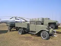 Camions GAZ-AA et US6 au musée des Techniques de Togliatti (Russie).