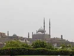 La citadelle dominée par la mosquée Mohamed Ali, vue depuis le parc Al-Azhar.