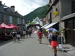 Description de cette image, également commentée ci-après