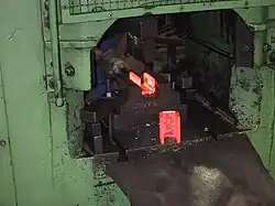 Gabarit de forge industrielle.