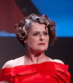 Gabrielle Rose interprète la juge Farris