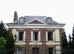 Maison de maître, place de la Mairie.