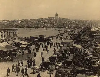 Le pont de Galata, à la fin du XIXe&nbsp;siècle.