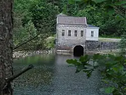 L'ancienne centrale hydro-électrique