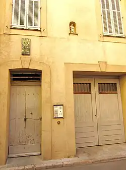 Maison où fut posée par erreur la plaque indiquant l'endroit d'emprisonnement de la garde de Napoléon&nbsp;Ier.