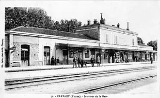 Image illustrative de l’article Gare de Cravant - Bazarnes