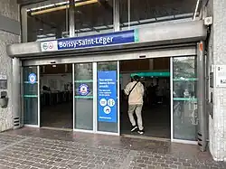 L'accès no&nbsp;1 « Place de la Gare ».