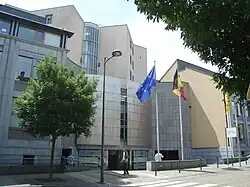 Entrée de la gare, côté Boulevard du Nord