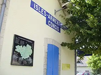 Façade nord-est du bâtiment voyageurs.