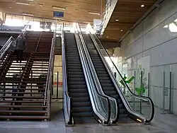 Escalators vers lesvoies 1, 7 et 8.