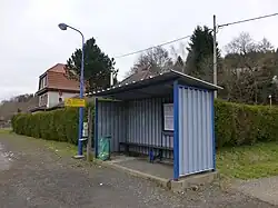 Abri de quai et bâtiment voyageurs des années 1920.