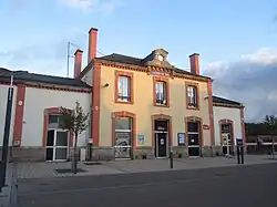 La façade extérieure du bâtiment voyageurs en 2014