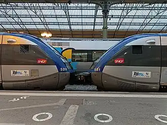 Une unité multiple de deux X 73500 en 2023.