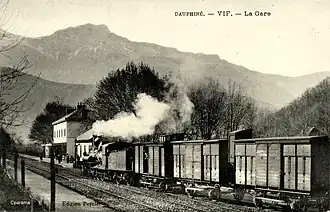 Le pic Saint-Michel depuis la gare de Vif au XXe&nbsp;siècle.