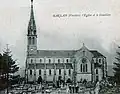 Garlan : l'église paroissiale et le cimetière vers 1920 (carte postale).