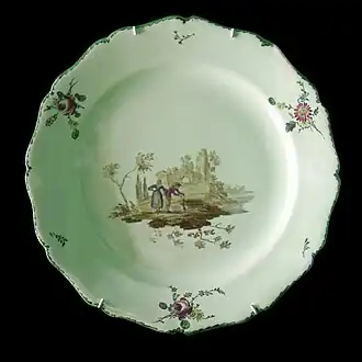 Assiette avec personnages, Avignon, musée Louis Vouland.