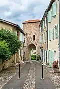 Porte du XIIIe&nbsp;siècle.