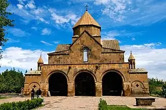 Sourp Gayane (« Sainte-Gayané »), Etchmiadzin