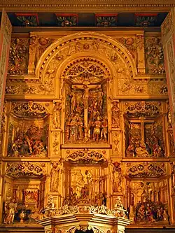 Retable en chêne doré (XVIe&nbsp;siècle).