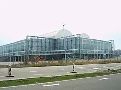 L'extérieur du stade.