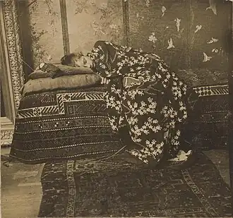 Fille en kimono (Geesje Kwak dans le studio de Breitner, Lauriersgracht, Amsterdam) photographie.