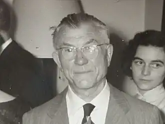Georges Contaux lors d'un vernissage dans les années 1950.