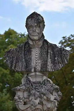 Buste de Ronsard, détail du Monument à Pierre de Ronsard (1924), Tours, jardin des Prébendes.