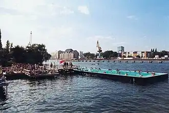 La Sprée à Berlin, au port est.