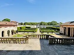 Jardin à l'italienne.