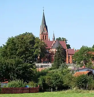 La basilique dans son environnement.
