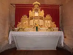 Le retable du XVIIIe siècle.