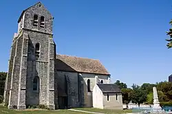 L'église Saint-Pierre de Gironville-sur-Essonne.