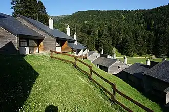 Illustration de l'organisation organique des gîtes.